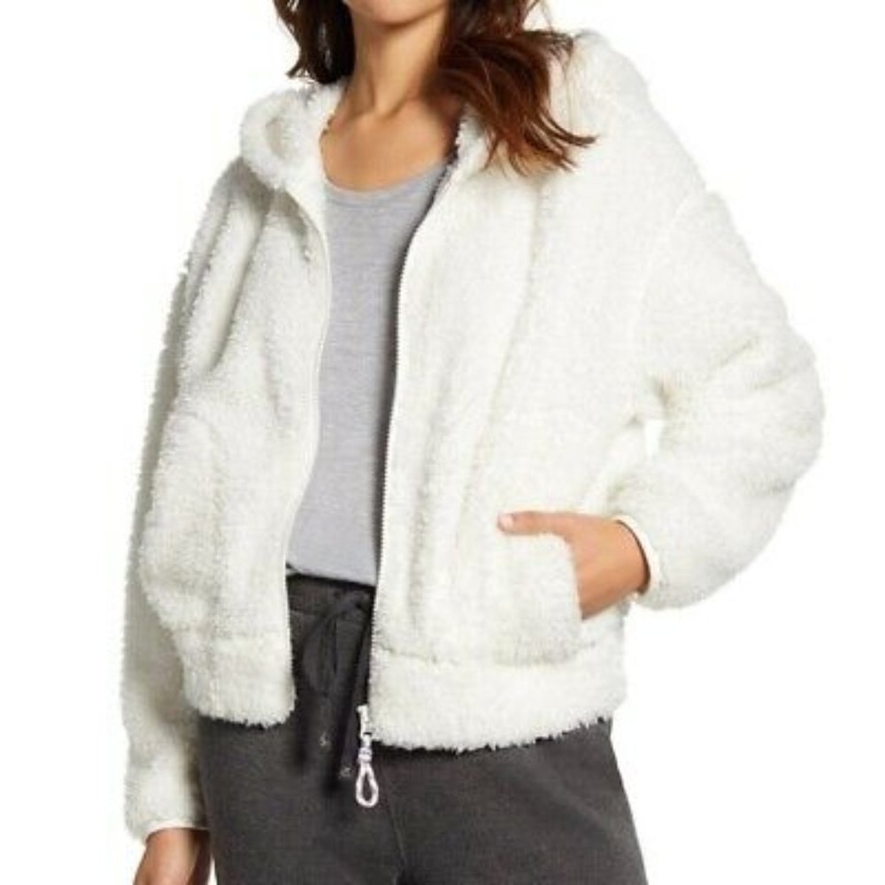 Lou & Grey Fluffy Faux Fur Jacket Moonlight Ivory